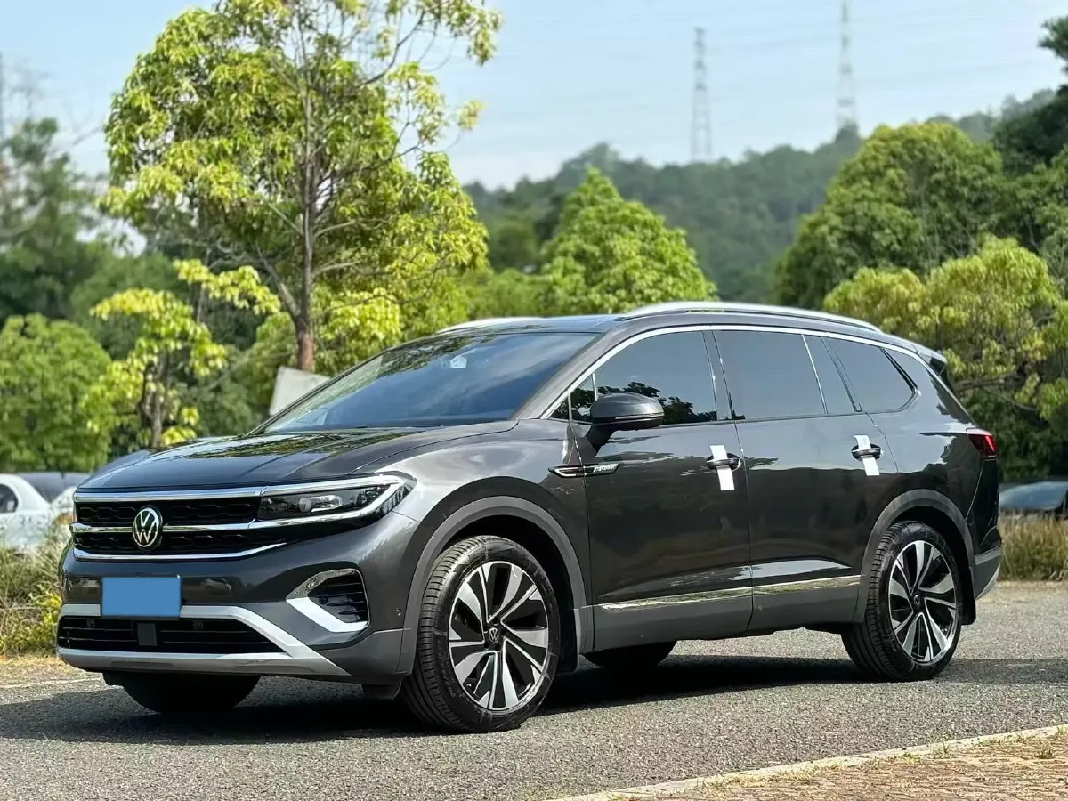 2023 Volkswagen Talagon 2.0T 220HP L4 7DCT,autocango,china used car exporter,china ev exporter,chinese used car exporter,chinese used ev exporter