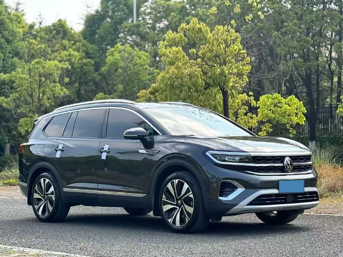 2023 Volkswagen Talagon 2.0T 220HP L4 7DCT,autocango,china used car exporter,china ev exporter,chinese used car exporter,chinese used ev exporter