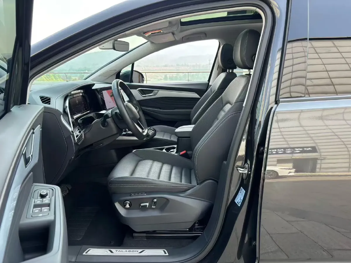 2023 Volkswagen Talagon 2.0T 220HP L4 7DCT,autocango,china used car exporter,china ev exporter,chinese used car exporter,chinese used ev exporter