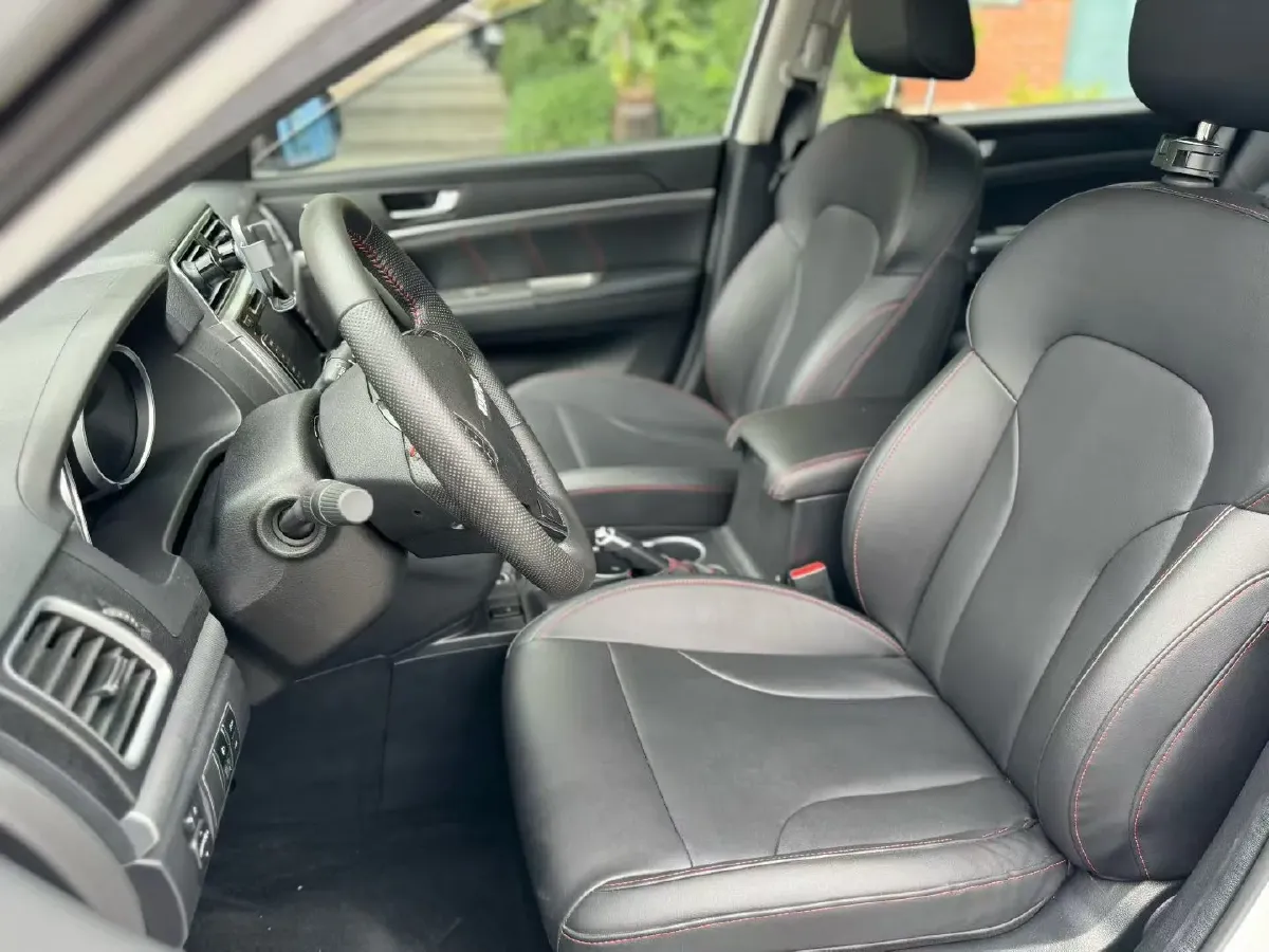 2017 Haval M6 1.5T 150HP L4 6AT,autocango,china used car exporter,china ev exporter,chinese used car exporter,chinese used ev exporter