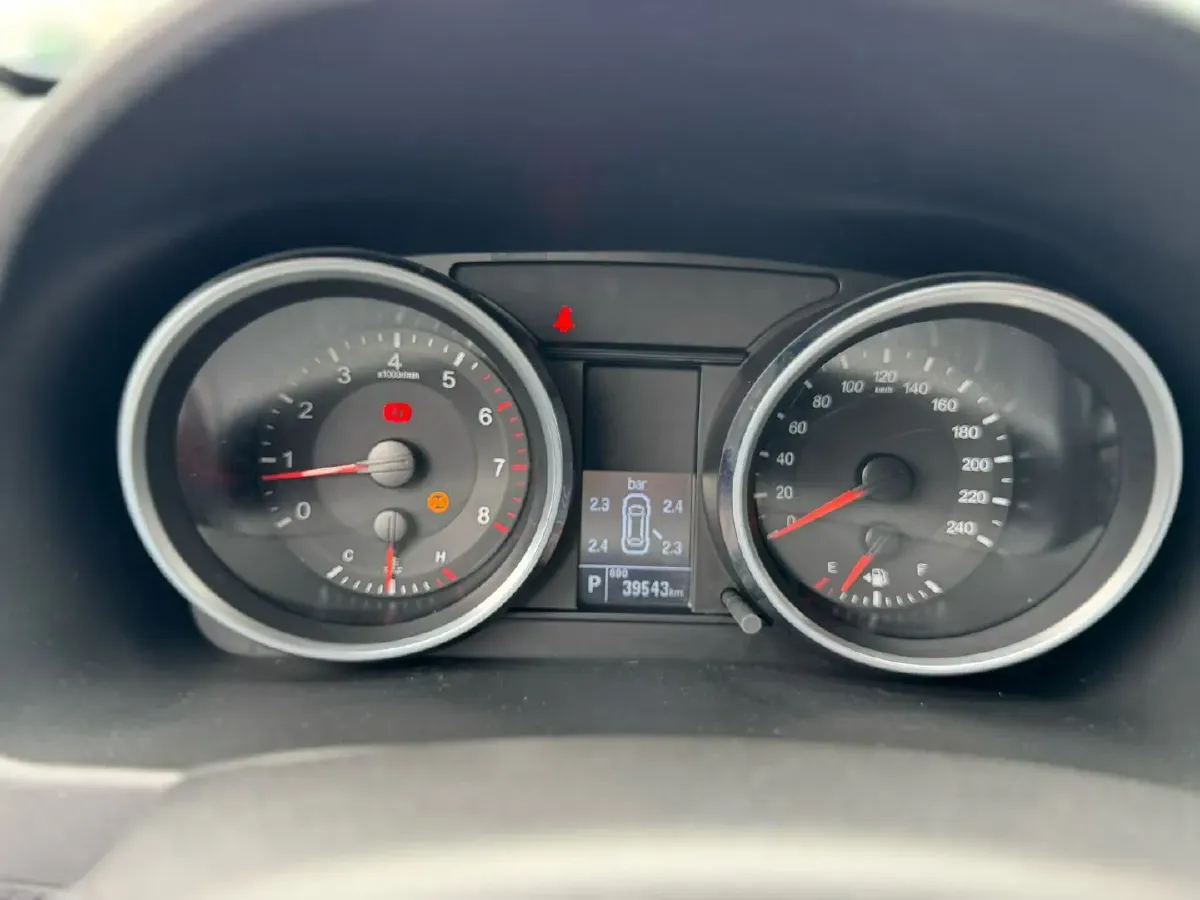 2017 Haval M6 1.5T 150HP L4 6AT,autocango,china used car exporter,china ev exporter,chinese used car exporter,chinese used ev exporter