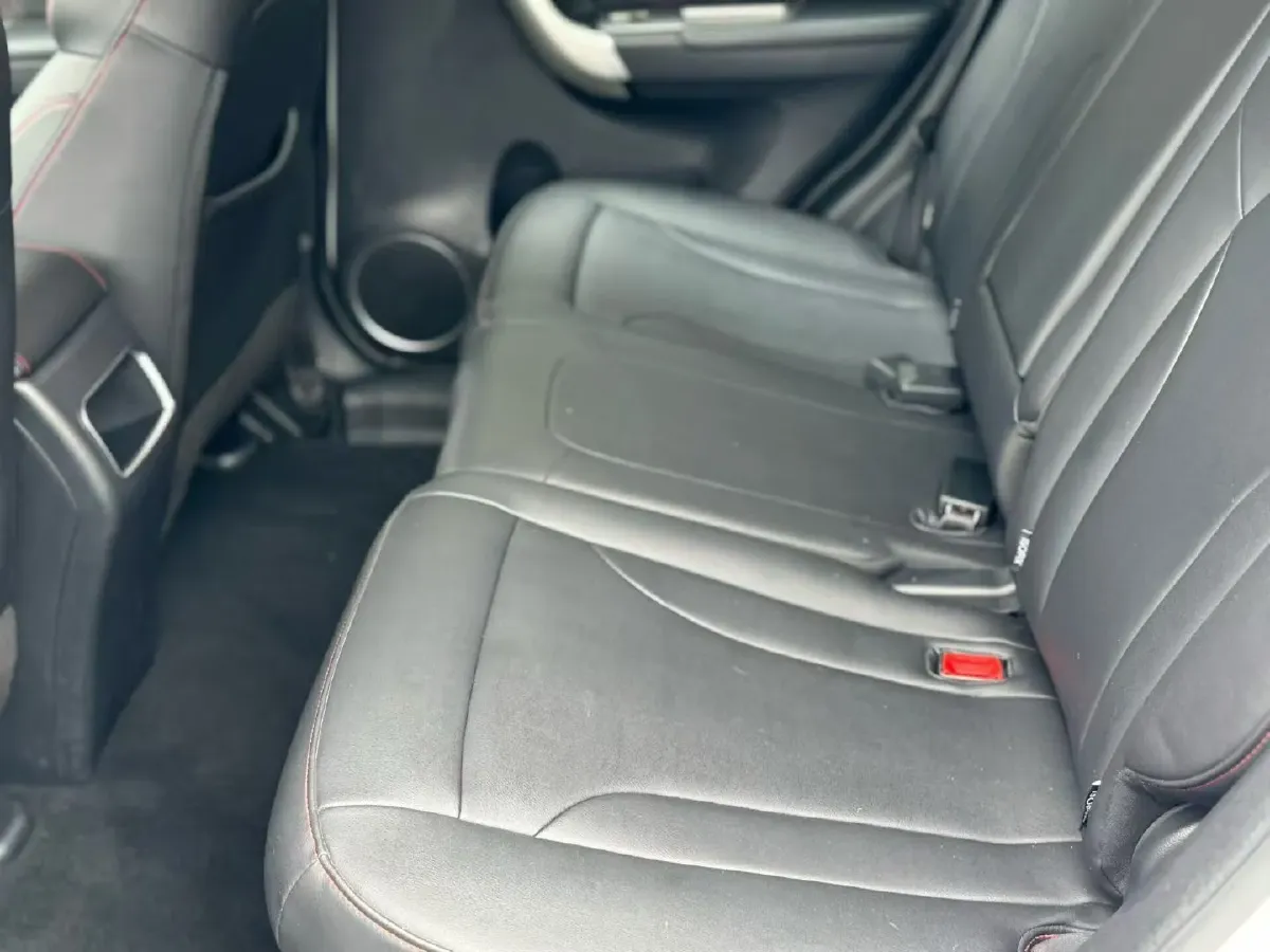 2017 Haval M6 1.5T 150HP L4 6AT,autocango,china used car exporter,china ev exporter,chinese used car exporter,chinese used ev exporter