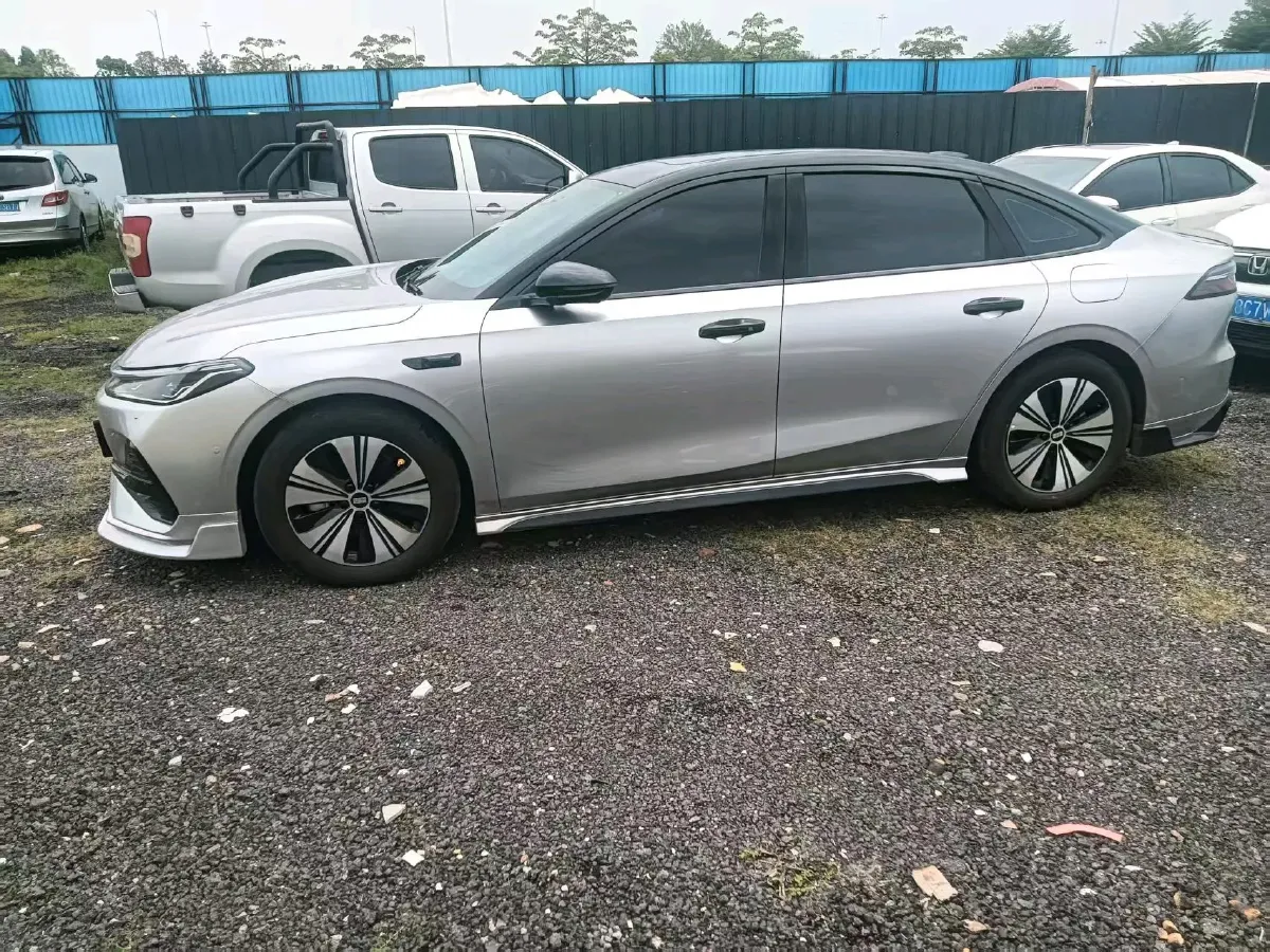 2025 Geely Galaxy A7 1.5L 112HP L4 1DHT PHEV,autocango,china used car exporter,china ev exporter,chinese used car exporter,chinese used ev exporter