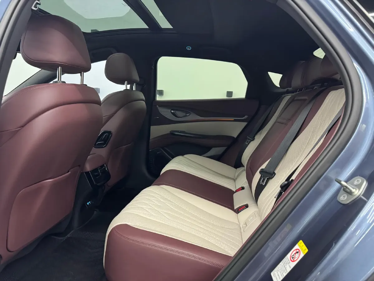 2023 BYD Seal 1.5T 139HP L4 E-CVT PHEV 17.6KWH,autocango,china used car exporter,china ev exporter,chinese used car exporter,chinese used ev exporter