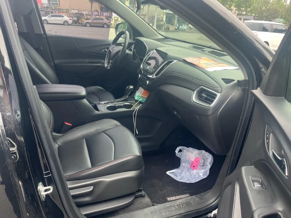2019 Chevrolet Equinox 2.0T 260HP L4 9AT,autocango,china used car exporter,china ev exporter,chinese used car exporter,chinese used ev exporter