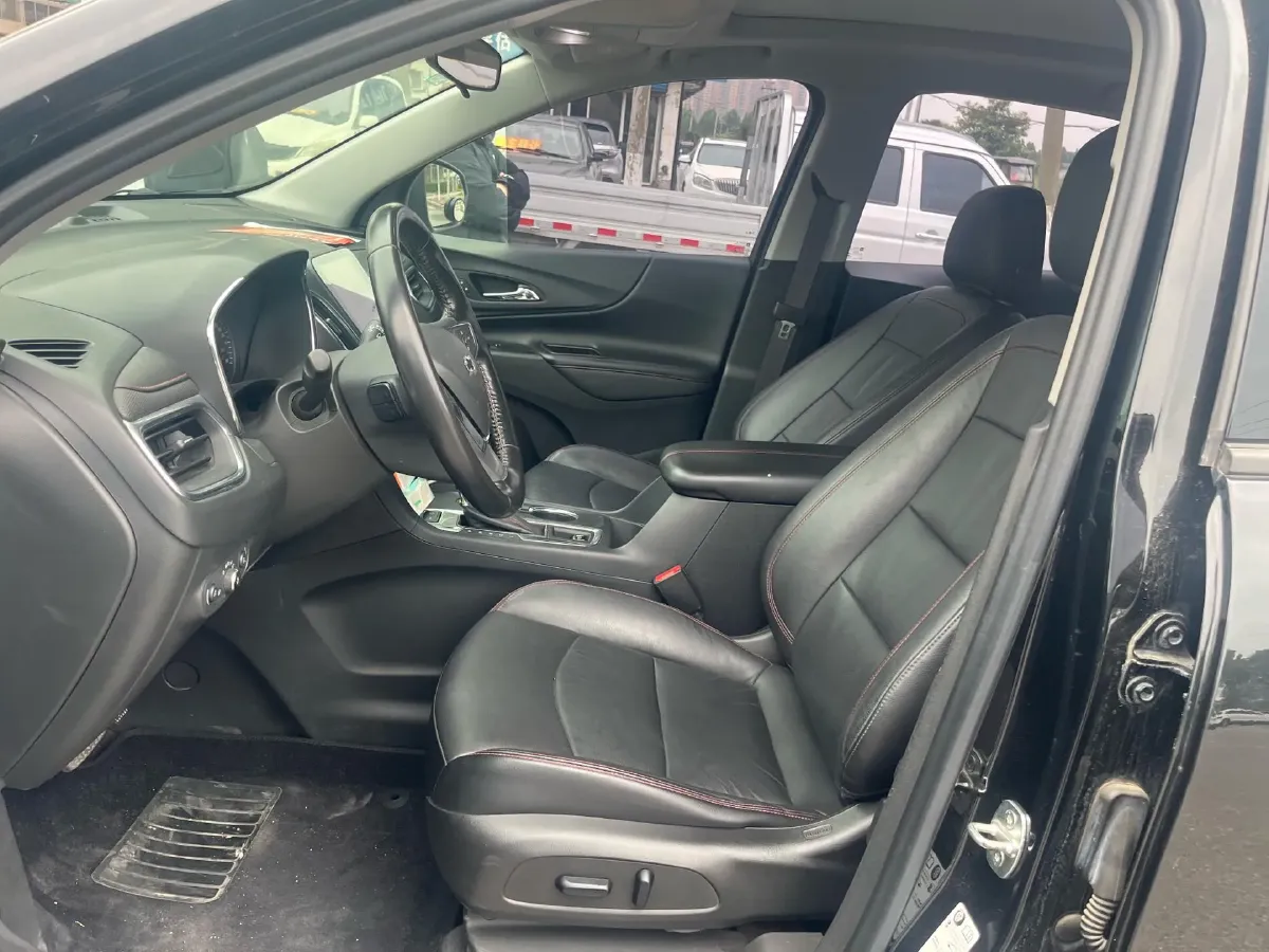 2019 Chevrolet Equinox 2.0T 260HP L4 9AT,autocango,china used car exporter,china ev exporter,chinese used car exporter,chinese used ev exporter