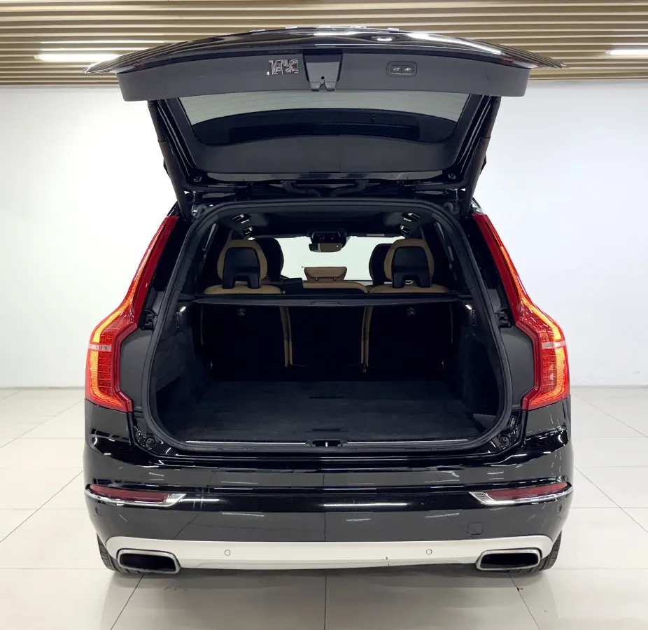 2019 Volvo XC90 2.0T 254HP L4 8AT,autocango,china used car exporter,china ev exporter,chinese used car exporter,chinese used ev exporter