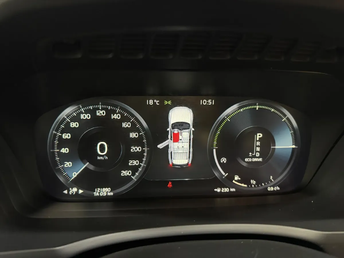 2019 Volvo XC90 2.0T 254HP L4 8AT,autocango,china used car exporter,china ev exporter,chinese used car exporter,chinese used ev exporter