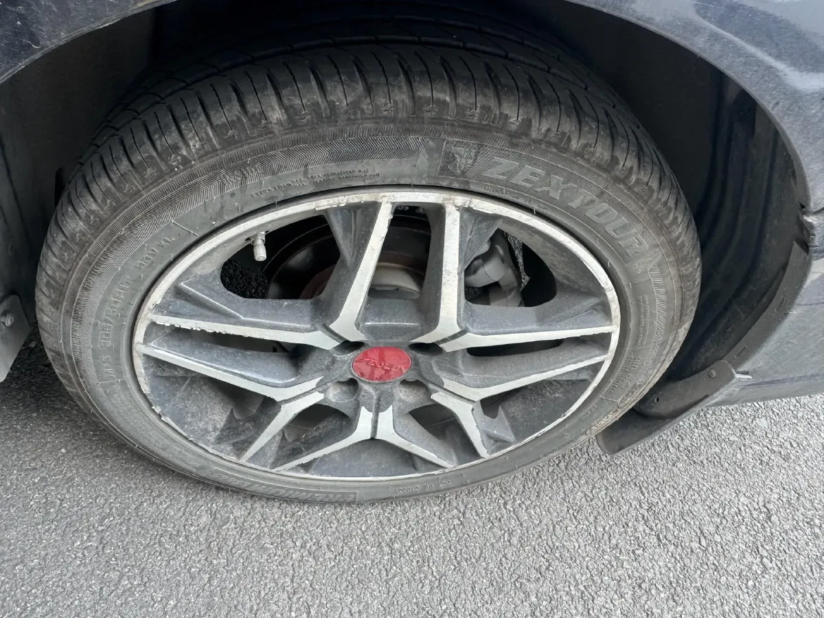 2021 DongFeng Aeolus YiXuan MAX 1.5T 190HP L4 7DCT,autocango,china used car exporter,china ev exporter,chinese used car exporter,chinese used ev exporter