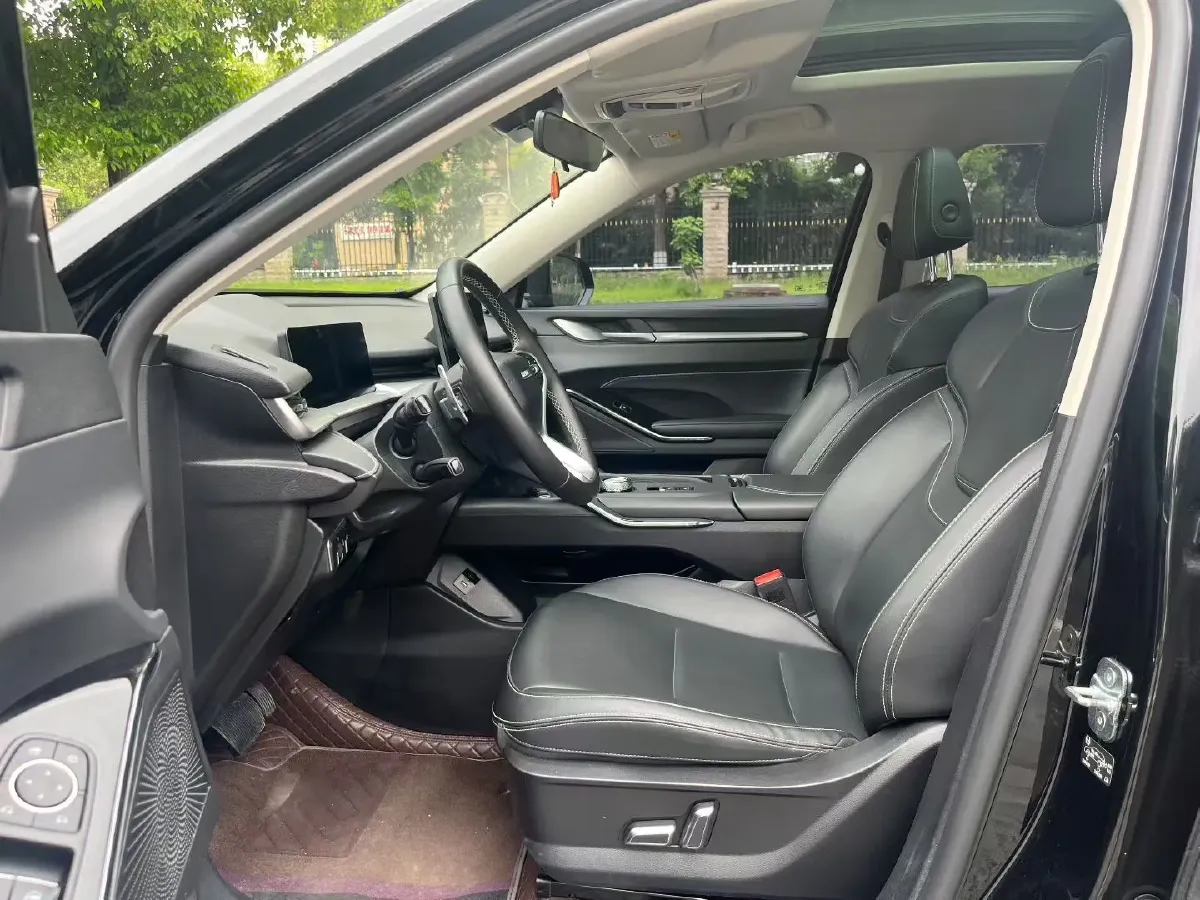 2022 Haval H6 1.5T 184HP L4 7DCT,autocango,china used car exporter,china ev exporter,chinese used car exporter,chinese used ev exporter