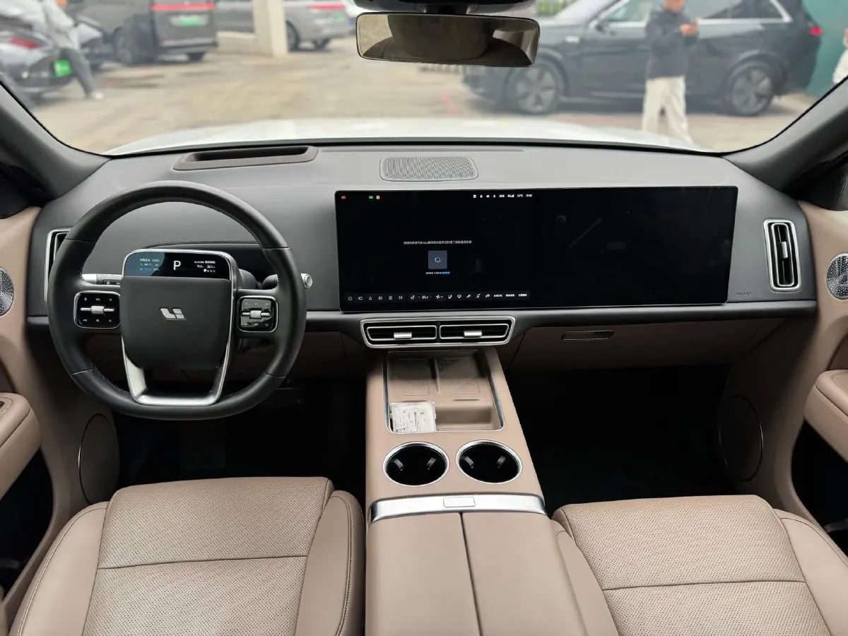 2025 Li L9 Range Extended 154HP REEV,autocango,china used car exporter,china ev exporter,chinese used car exporter,chinese used ev exporter