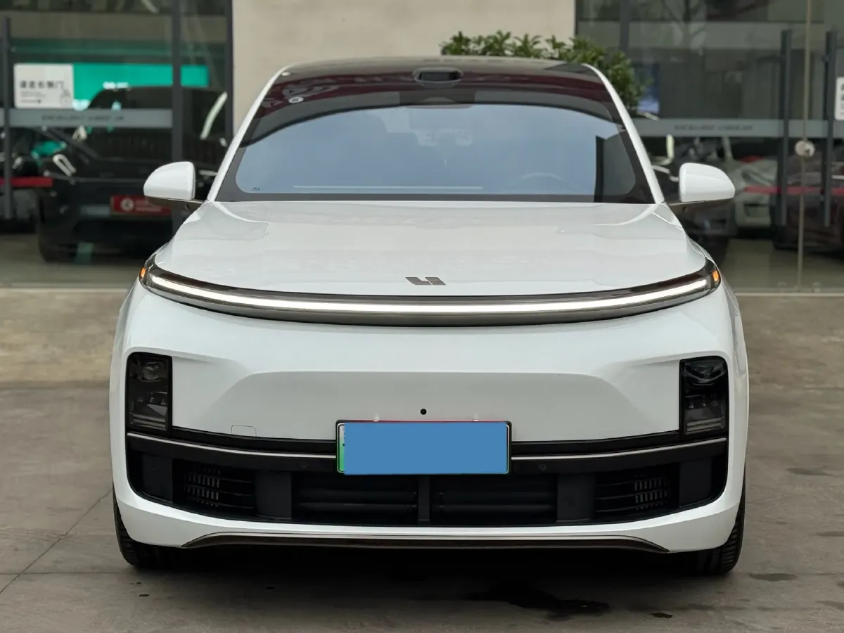 2025 Li L9 Range Extended 154HP REEV,autocango,china used car exporter,china ev exporter,chinese used car exporter,chinese used ev exporter