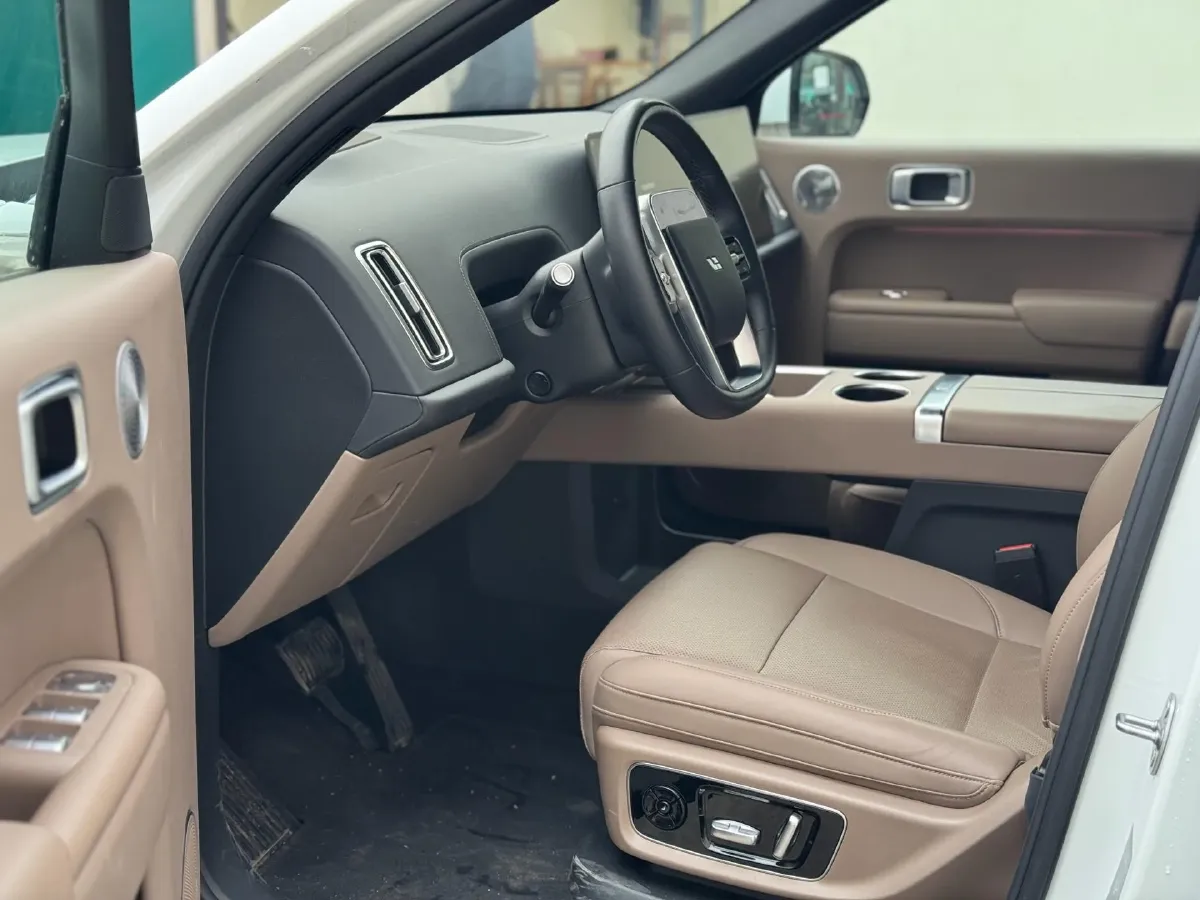 2025 Li L9 Range Extended 154HP REEV,autocango,china used car exporter,china ev exporter,chinese used car exporter,chinese used ev exporter