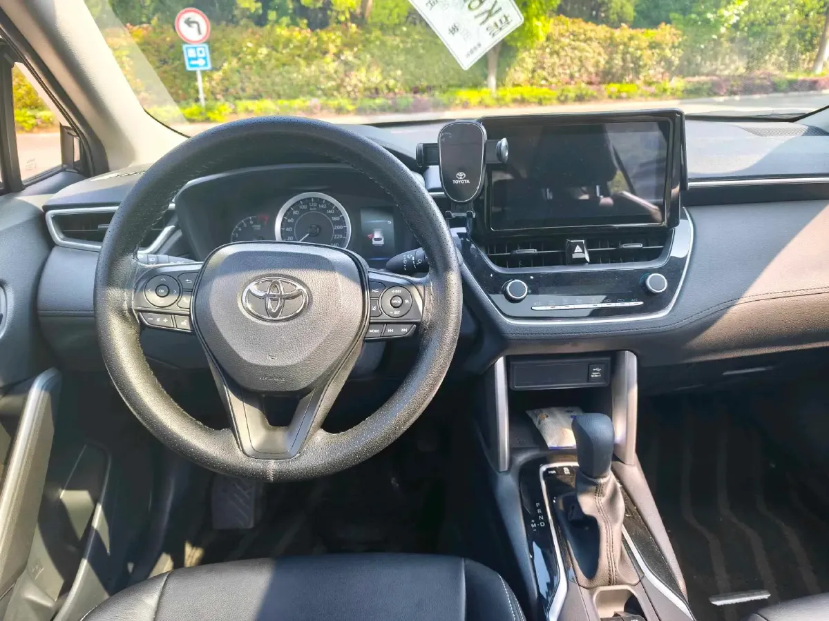 2023 Toyota Corolla Cross 2.0L 171HP L4 CVT,autocango,china used car exporter,china ev exporter,chinese used car exporter,chinese used ev exporter