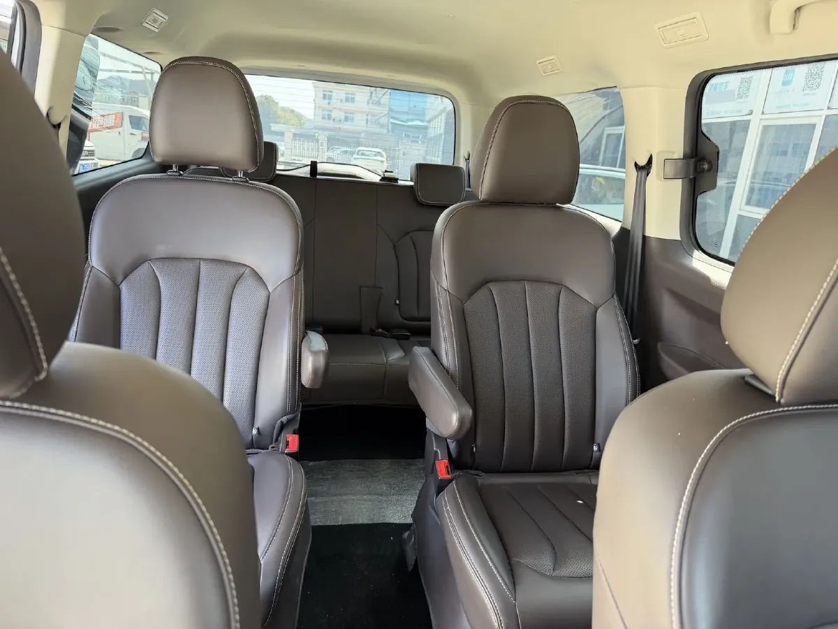 2023 BAW RuiSheng Trump M7 2.0L 144HP L4 8AT,autocango,china used car exporter,china ev exporter,chinese used car exporter,chinese used ev exporter