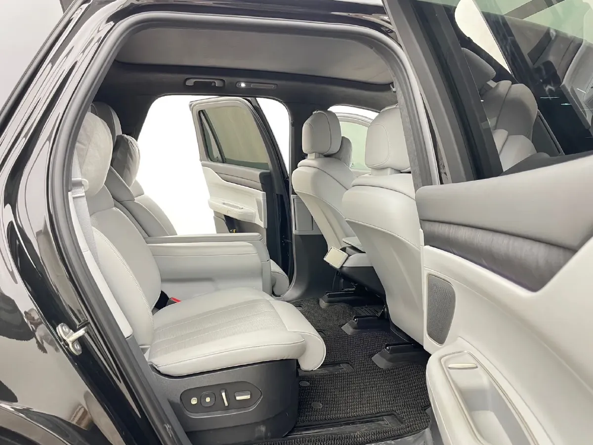 2024 NIO ES8 BEV 75KWH,autocango,china used car exporter,china ev exporter,chinese used car exporter,chinese used ev exporter