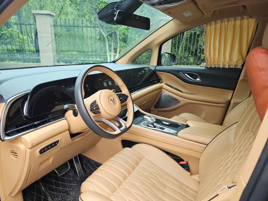 2022 Voyah Dream 1.5T 136HP L4 PHEV 25.57KWH,autocango,china used car exporter,china ev exporter,chinese used car exporter,chinese used ev exporter