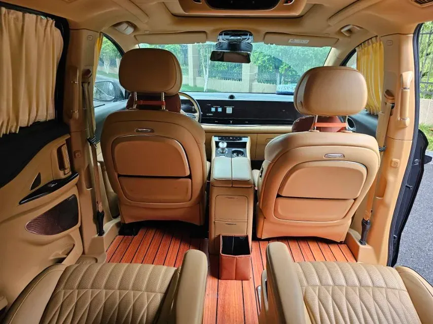 2022 Voyah Dream 1.5T 136HP L4 PHEV 25.57KWH,autocango,china used car exporter,china ev exporter,chinese used car exporter,chinese used ev exporter