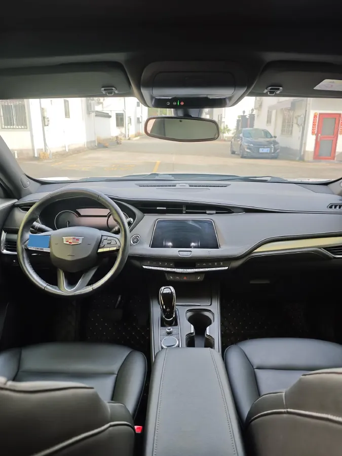 2021 Cadillac XT4 2.0T 237HP L4 9AT,autocango,china used car exporter,china ev exporter,chinese used car exporter,chinese used ev exporter