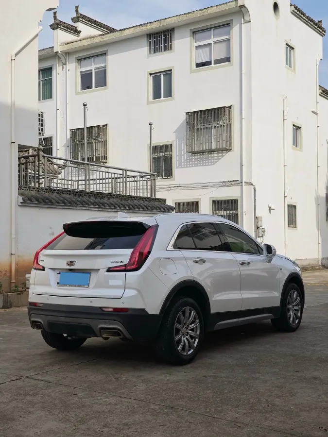 2021 Cadillac XT4 2.0T 237HP L4 9AT,autocango,china used car exporter,china ev exporter,chinese used car exporter,chinese used ev exporter
