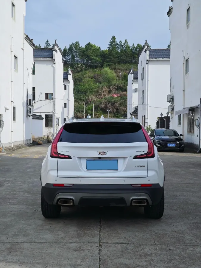 2021 Cadillac XT4 2.0T 237HP L4 9AT,autocango,china used car exporter,china ev exporter,chinese used car exporter,chinese used ev exporter