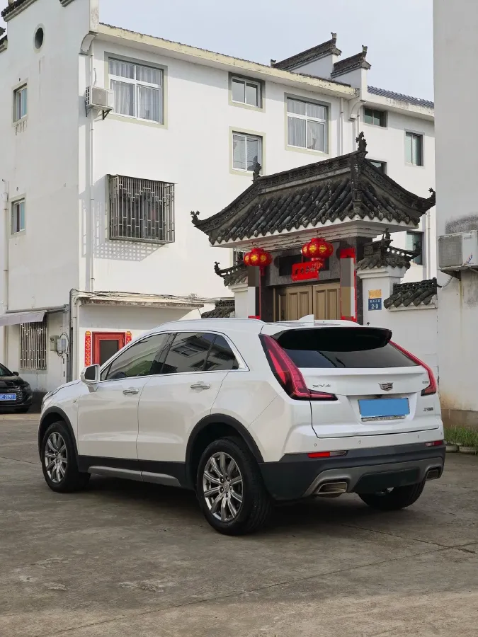 2021 Cadillac XT4 2.0T 237HP L4 9AT,autocango,china used car exporter,china ev exporter,chinese used car exporter,chinese used ev exporter