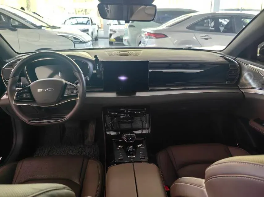 2022 BYD e9 BEV 63.36KWH,autocango,china used car exporter,china ev exporter,chinese used car exporter,chinese used ev exporter