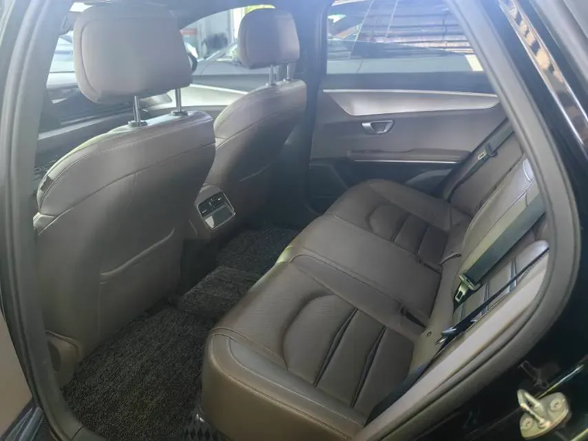 2022 BYD e9 BEV 63.36KWH,autocango,china used car exporter,china ev exporter,chinese used car exporter,chinese used ev exporter