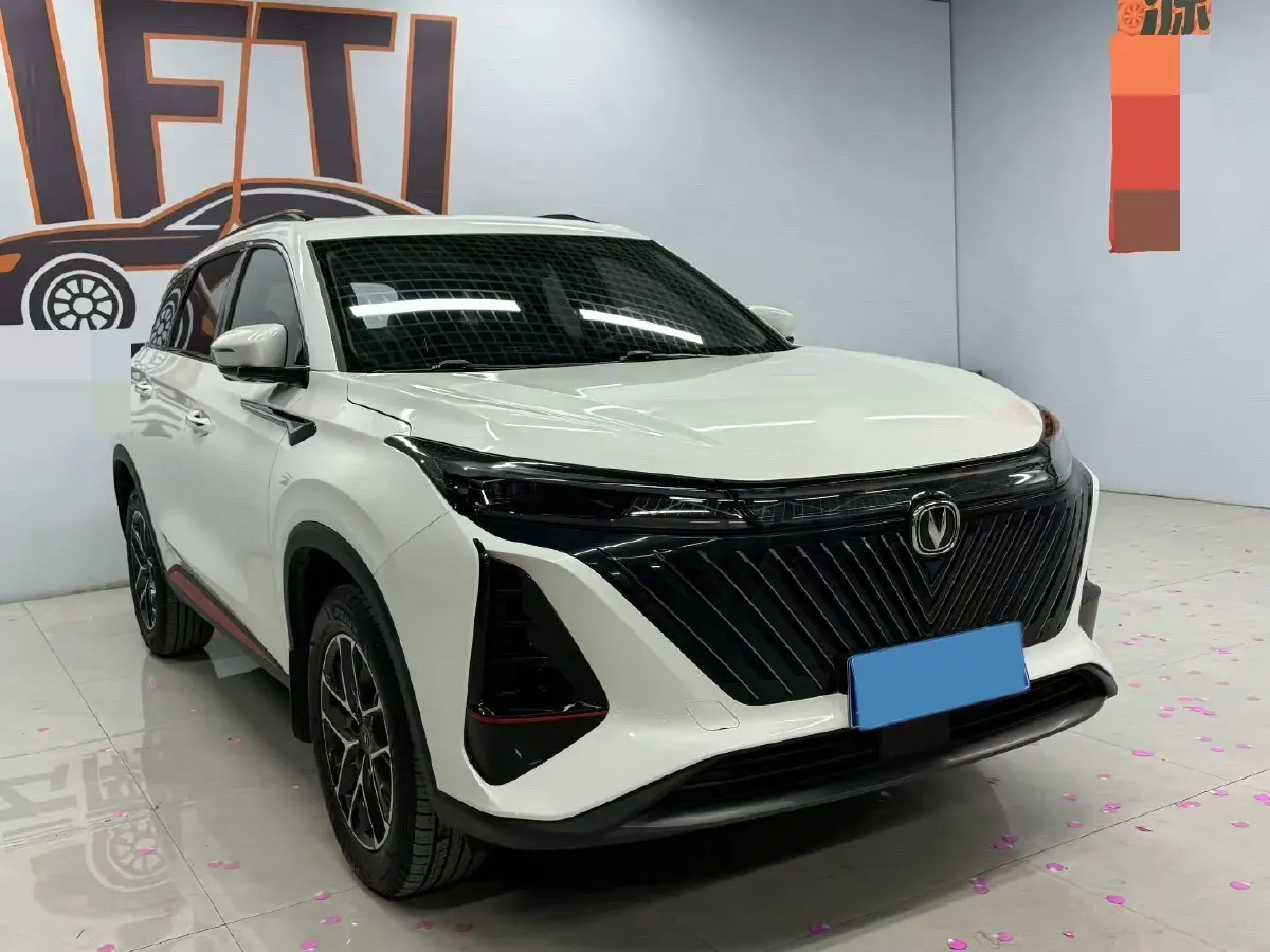 2022 ChangAn CS75 Plus 1.5T 178HP L4 6AT,autocango,china used car exporter,china ev exporter,chinese used car exporter,chinese used ev exporter