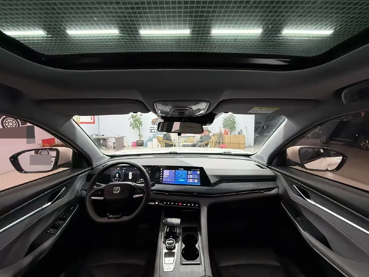 2022 ChangAn CS75 Plus 1.5T 178HP L4 6AT,autocango,china used car exporter,china ev exporter,chinese used car exporter,chinese used ev exporter