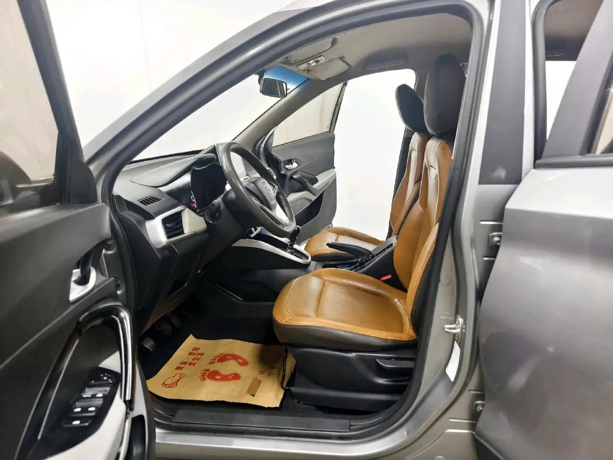 2017 BaoJun 510 1.5L 112HP L4 6MT,autocango,china used car exporter,china ev exporter,chinese used car exporter,chinese used ev exporter