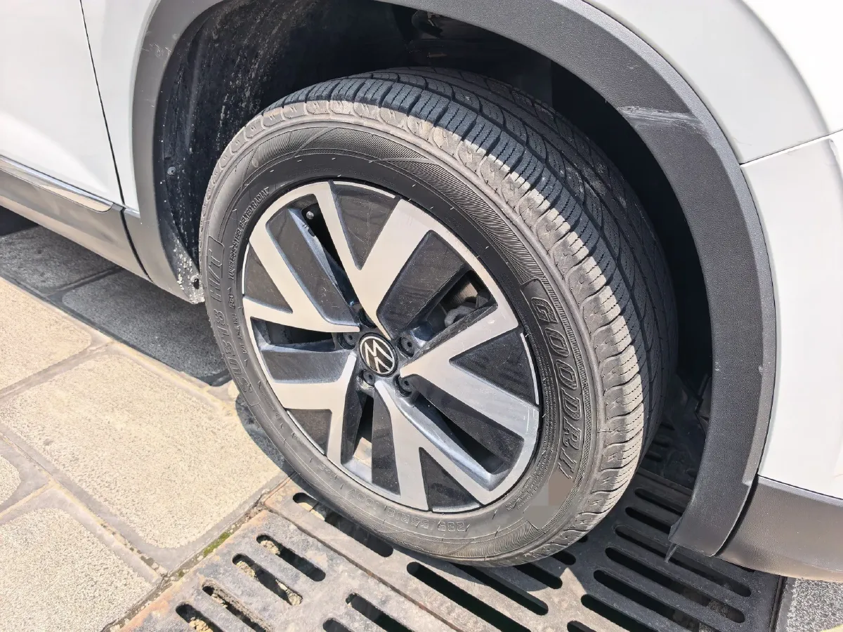 2023 Volkswagen Tayron 1.5T 160HP L4 7DCT,autocango,china used car exporter,china ev exporter,chinese used car exporter,chinese used ev exporter