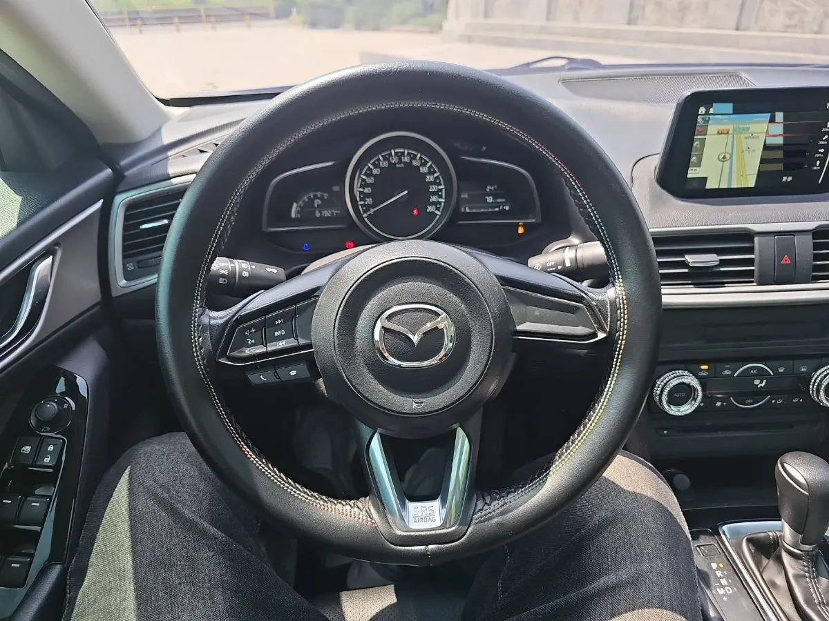 2017 Mazda 3 Axela 1.5L 117HP L4 6AT,autocango,china used car exporter,china ev exporter,chinese used car exporter,chinese used ev exporter