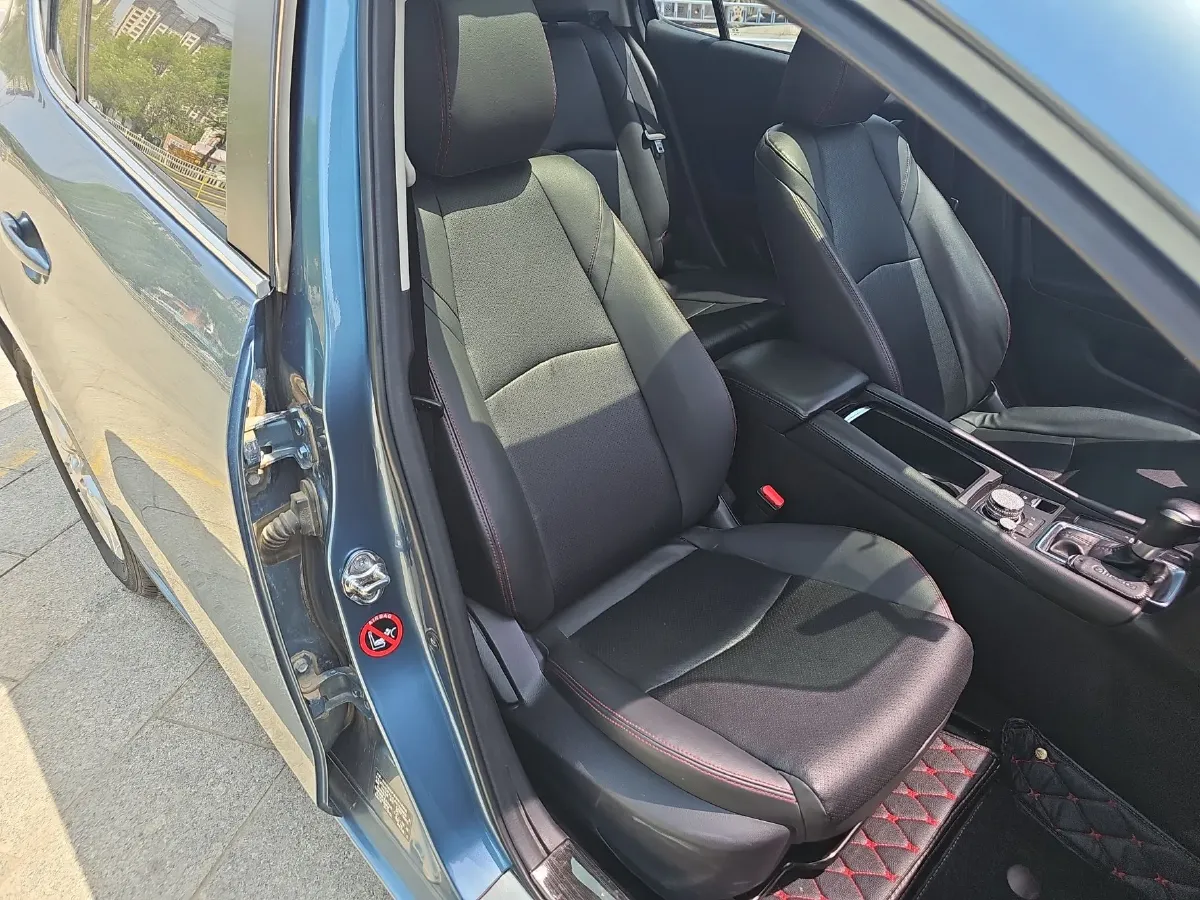 2017 Mazda 3 Axela 1.5L 117HP L4 6AT,autocango,china used car exporter,china ev exporter,chinese used car exporter,chinese used ev exporter