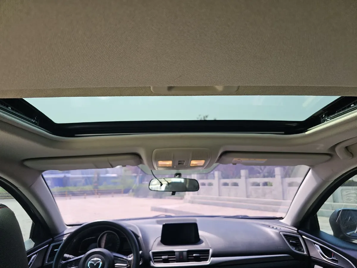 2017 Mazda 3 Axela 1.5L 117HP L4 6AT,autocango,china used car exporter,china ev exporter,chinese used car exporter,chinese used ev exporter