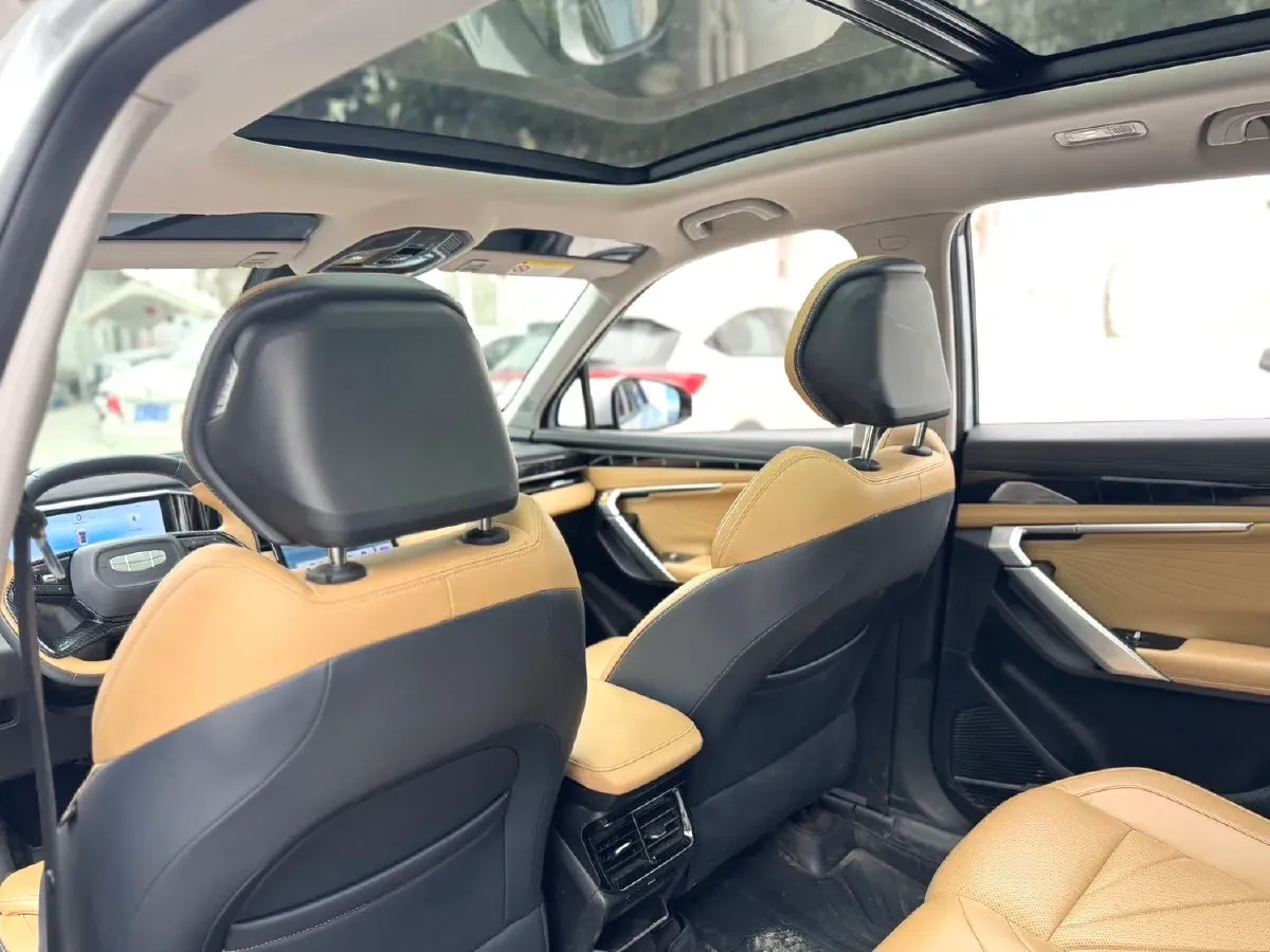 2023 Geely StarRay 2.0T 218HP L4 7DCT,autocango,china used car exporter,china ev exporter,chinese used car exporter,chinese used ev exporter