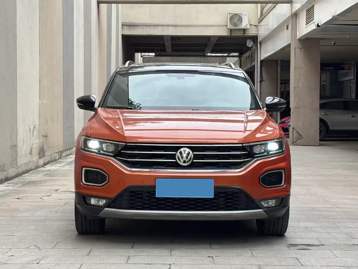 2019 Volkswagen T-Roc 1.4T 150HP L4 7DCT,autocango,china used car exporter,china ev exporter,chinese used car exporter,chinese used ev exporter