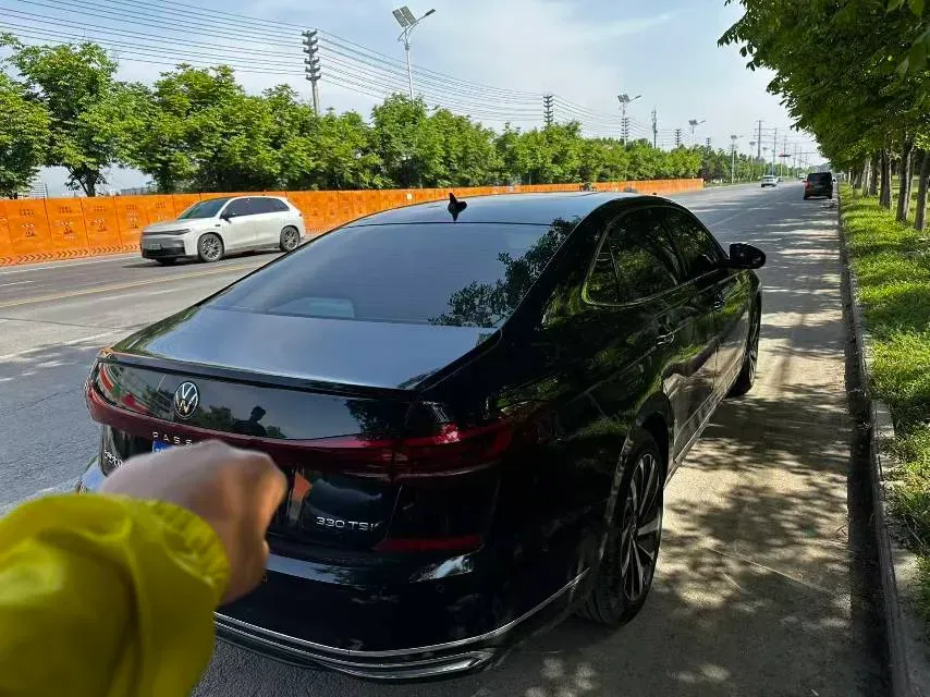 2023 Volkswagen Passat 2.0T 186HP L4 7DCT,autocango,china used car exporter,china ev exporter,chinese used car exporter,chinese used ev exporter