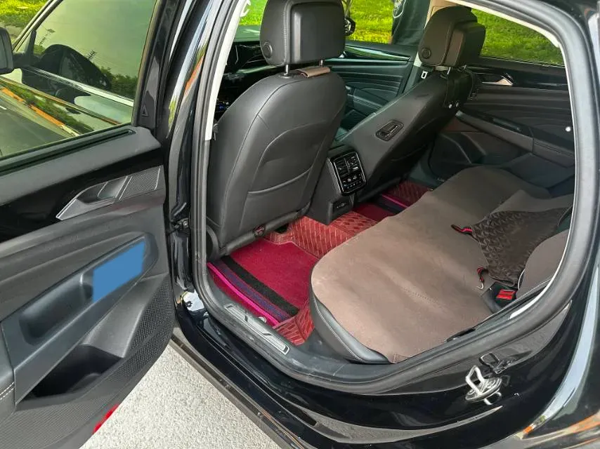 2023 Volkswagen Passat 2.0T 186HP L4 7DCT,autocango,china used car exporter,china ev exporter,chinese used car exporter,chinese used ev exporter