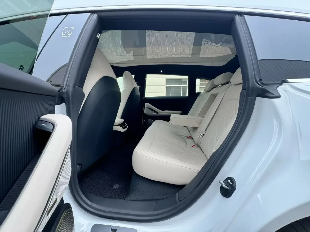 2024 NIO ET5T BEV 75KWH,autocango,china used car exporter,china ev exporter,chinese used car exporter,chinese used ev exporter