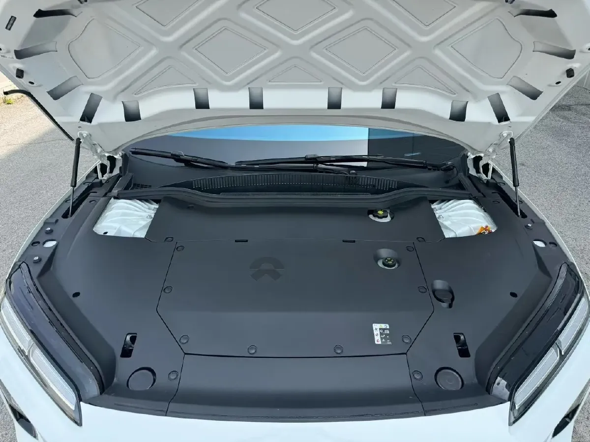 2024 NIO ET5T BEV 75KWH,autocango,china used car exporter,china ev exporter,chinese used car exporter,chinese used ev exporter