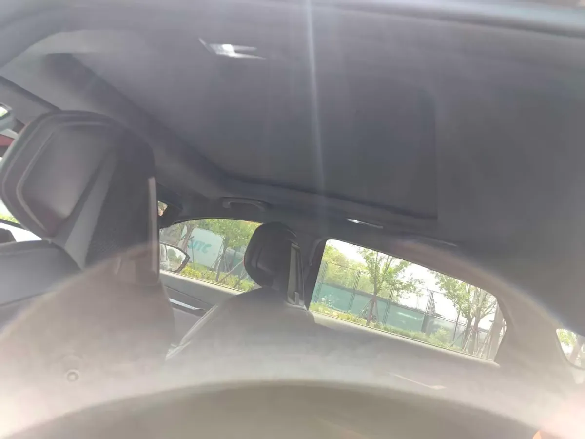 2022 ChangAn UNI-V 1.5T 188HP L4 7DCT,autocango,china used car exporter,china ev exporter,chinese used car exporter,chinese used ev exporter