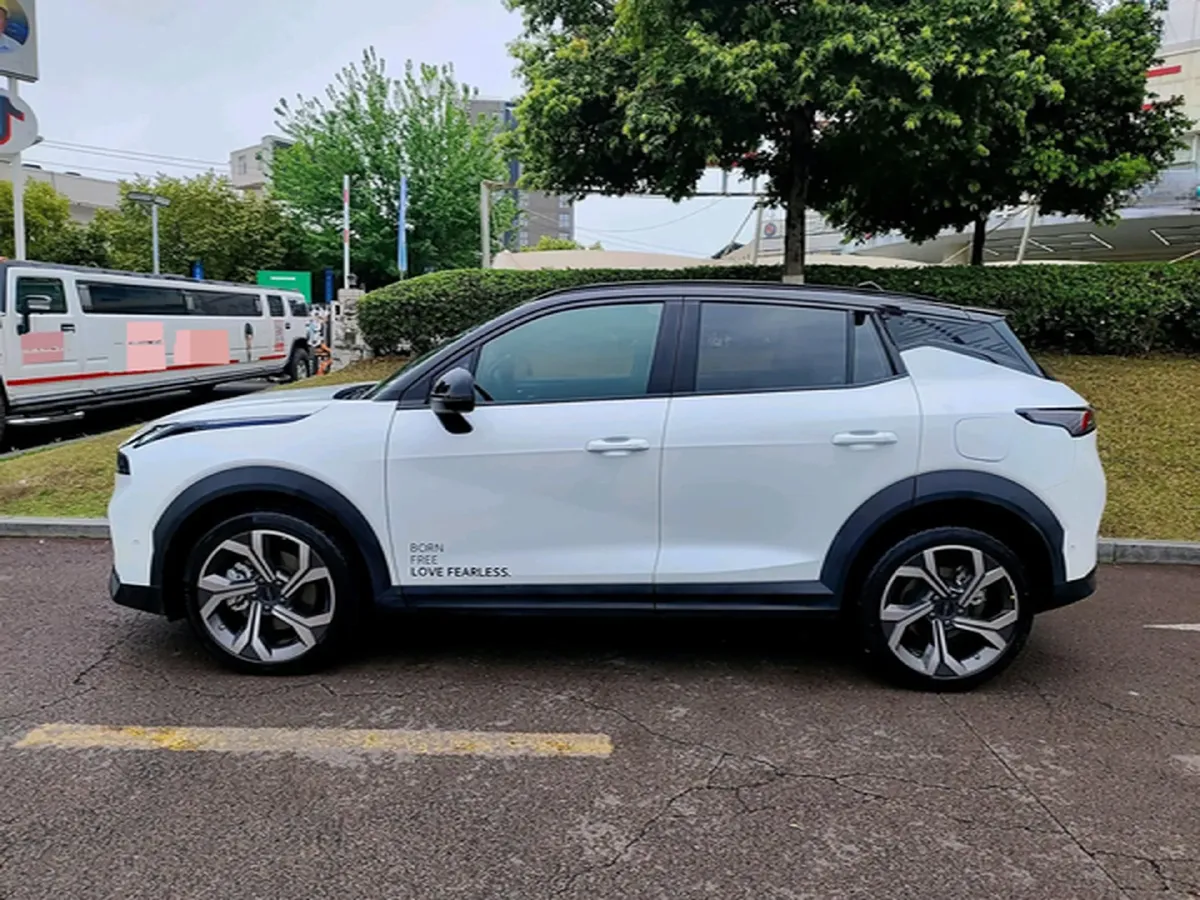 2023 LYNK&CO 06 EM-P 1.5L 120HP L4 3DHT PHEV 19.09KWH,autocango,china used car exporter,china ev exporter,chinese used car exporter,chinese used ev exporter