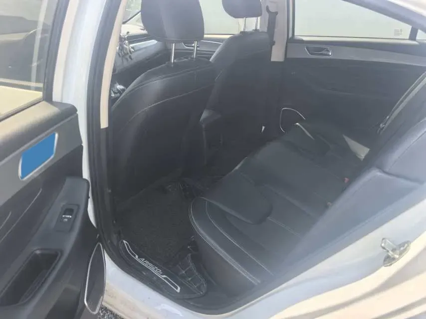 2019 Chery Arrizo 5 1.5L 116HP L4 5MT,autocango,china used car exporter,china ev exporter,chinese used car exporter,chinese used ev exporter