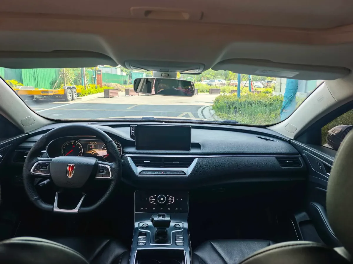 2022 HongQi H5 1.5T 169HP L4 7DCT,autocango,china used car exporter,china ev exporter,chinese used car exporter,chinese used ev exporter