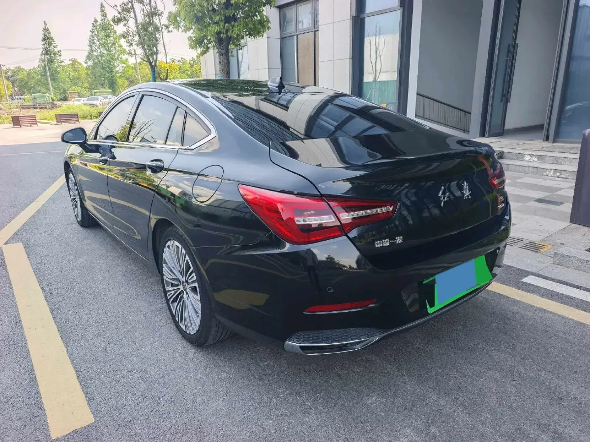 2022 HongQi H5 1.5T 169HP L4 7DCT,autocango,china used car exporter,china ev exporter,chinese used car exporter,chinese used ev exporter