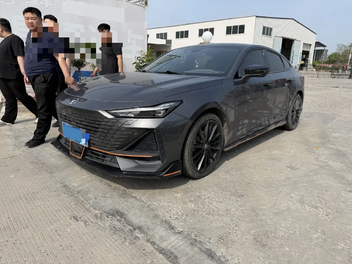 2023 ChangAn UNI-V 1.5T 188HP L4 7DCT,autocango,china used car exporter,china ev exporter,chinese used car exporter,chinese used ev exporter