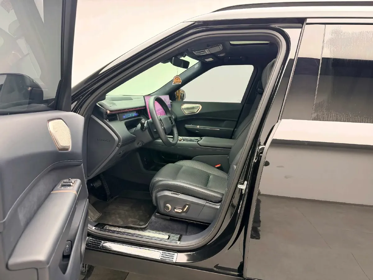 2025 LYNK&CO 900 2.0T 254HP L4 3DHT PHEV,autocango,china used car exporter,china ev exporter,chinese used car exporter,chinese used ev exporter