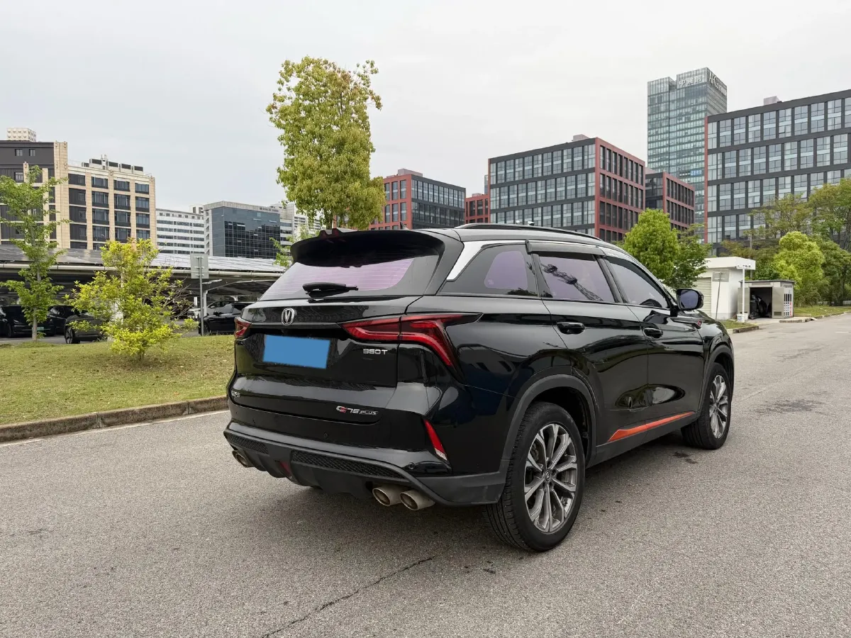 2021 ChangAn CS75 Plus 2.0T 233HP L4 8AT,autocango,china used car exporter,china ev exporter,chinese used car exporter,chinese used ev exporter