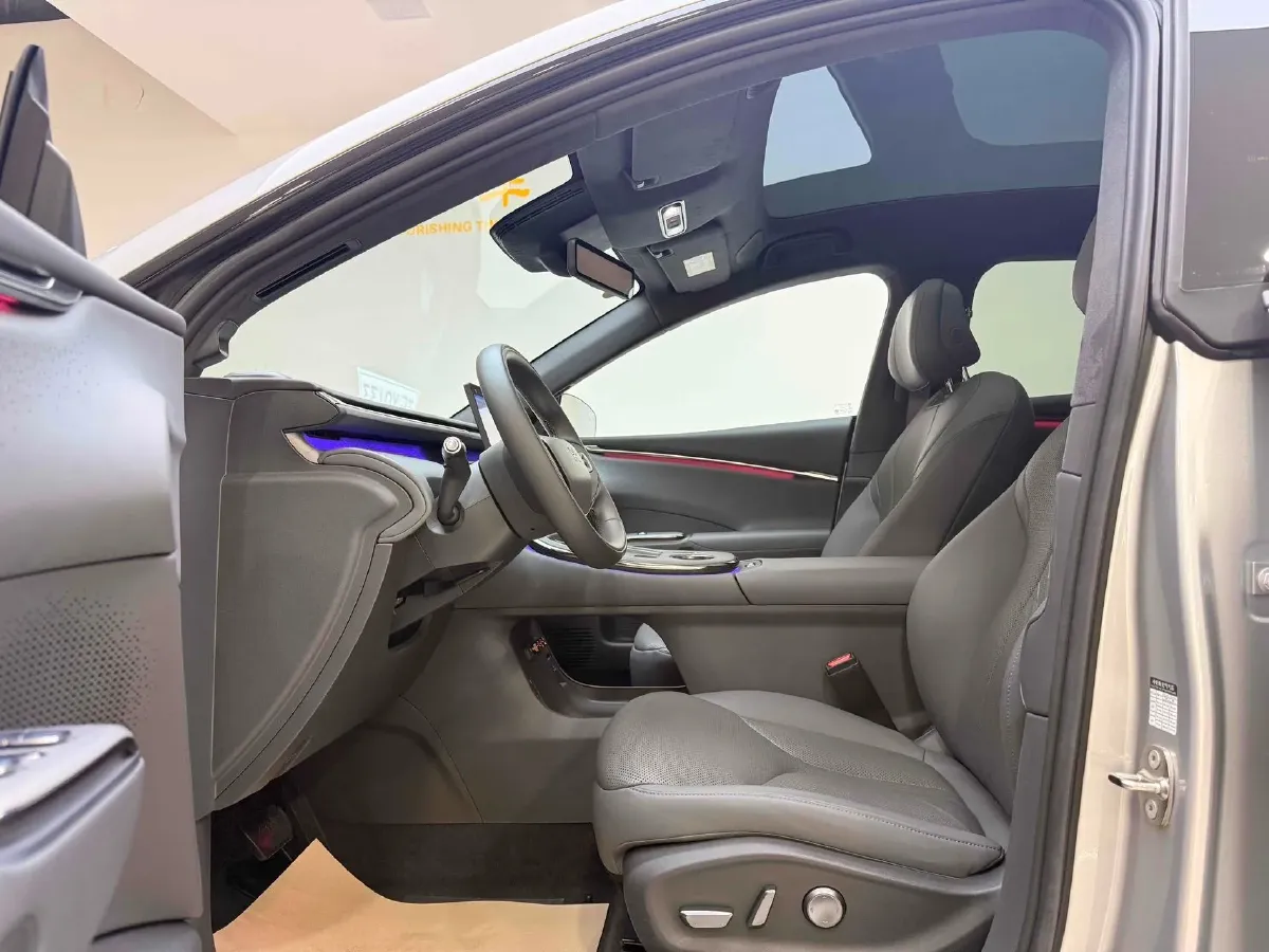 2025 Xpeng G7 BEV,autocango,china used car exporter,china ev exporter,chinese used car exporter,chinese used ev exporter